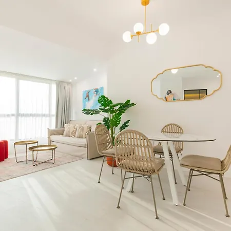Ototo Stylish Living Aparthotel 3*